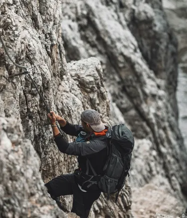 Via ferrata - Tobias rademacher unsplash